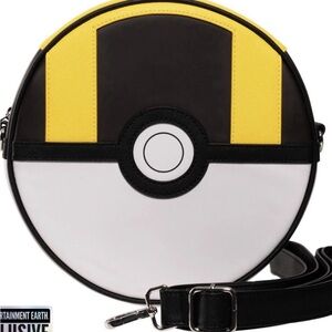 Loungefly Pokémon Crossbody Ultra Ball Entertainment Earth
Exclusive